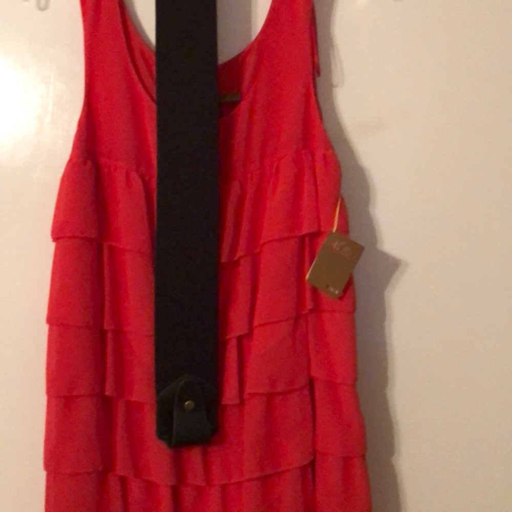 Dress - Picture 5 of 5